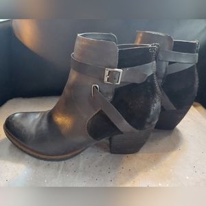 Kork by Korkease w7 black